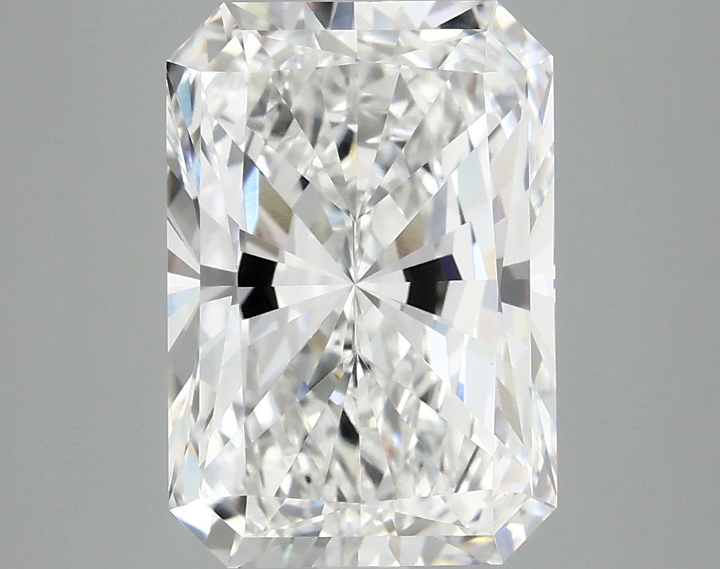4.78 ct. radiant Lab Grown Diamond front image