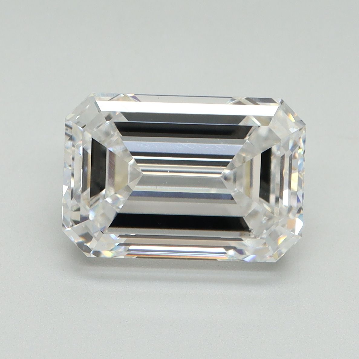 4.02 ct. emerald Lab Grown Diamond front image