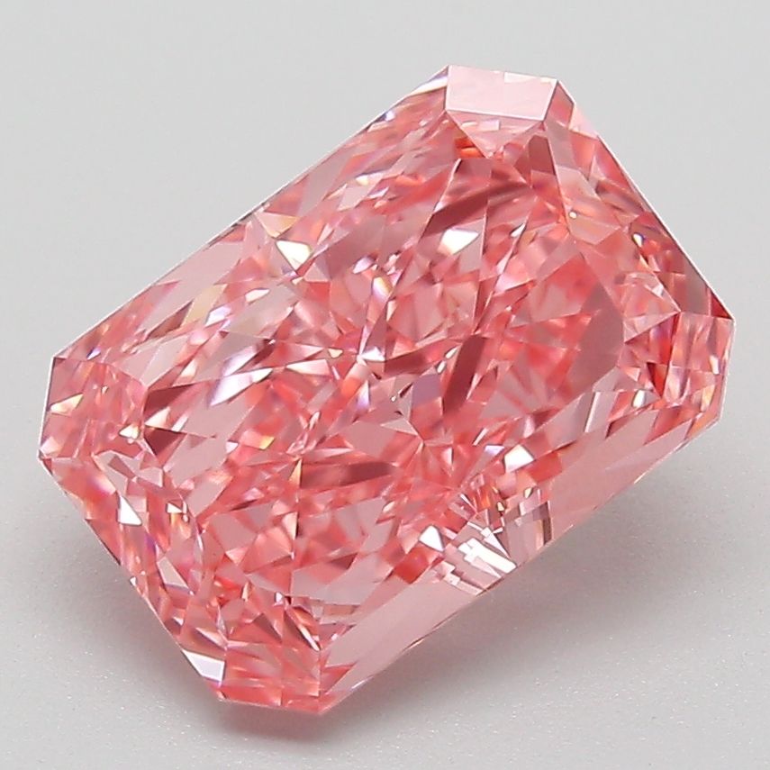 3.17 ct Radiant diamond