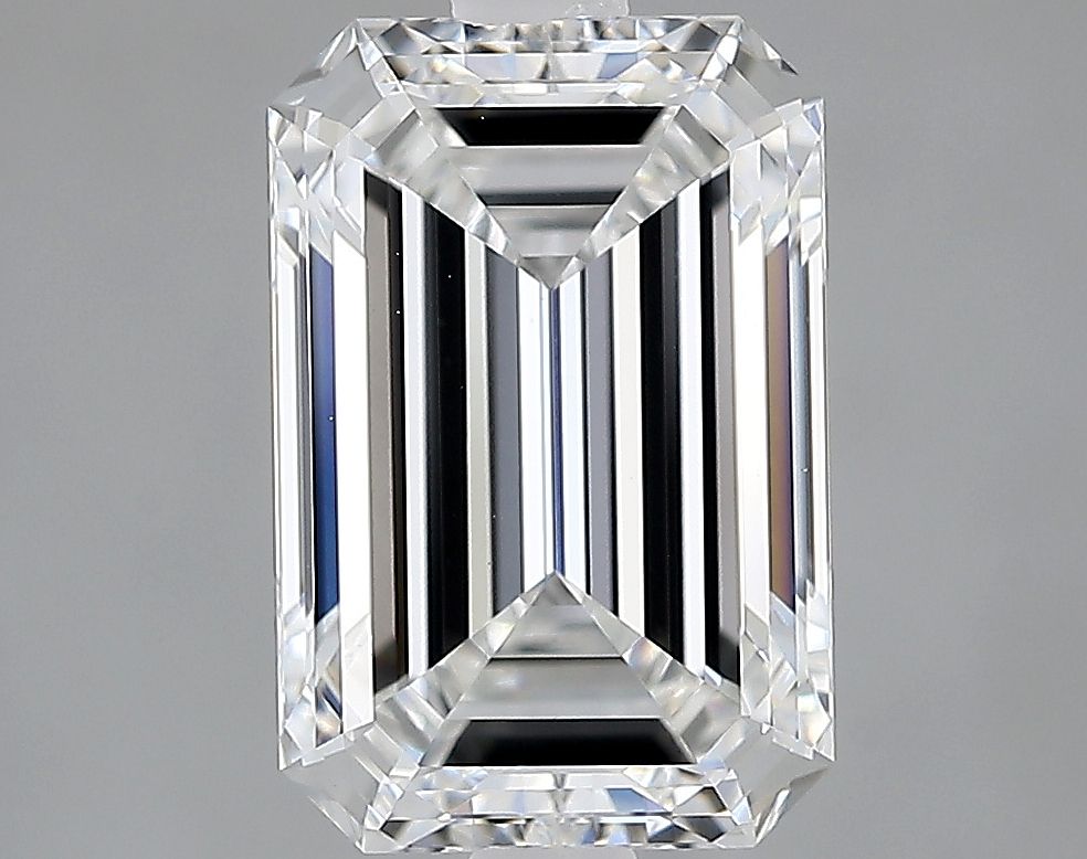 2.50 ct. emerald Lab Grown Diamond front image