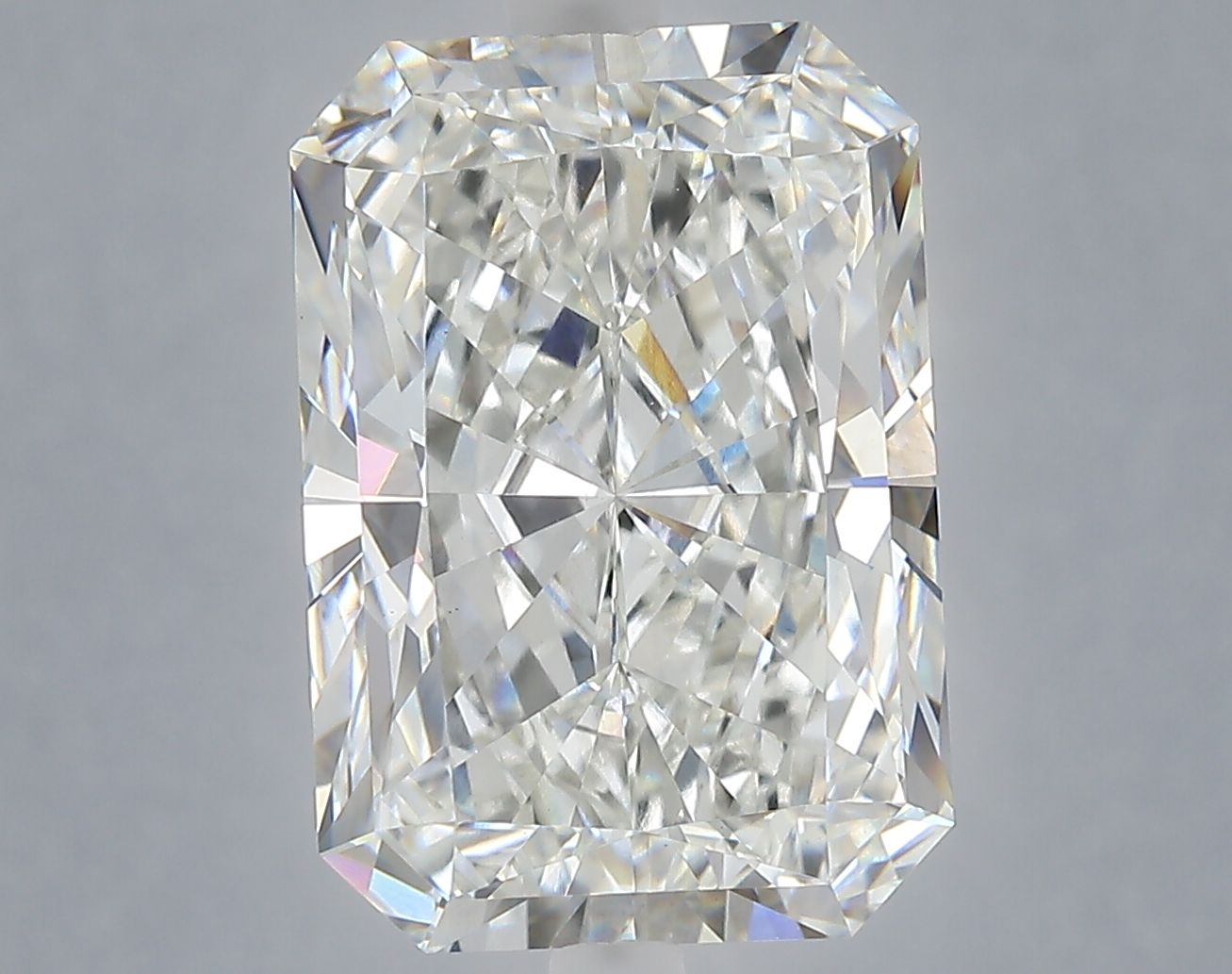 7.49 ct. radiant Lab Grown Diamond front image