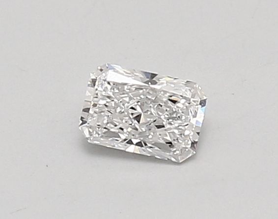 0.33 ct lab-grown Radiant Diamond