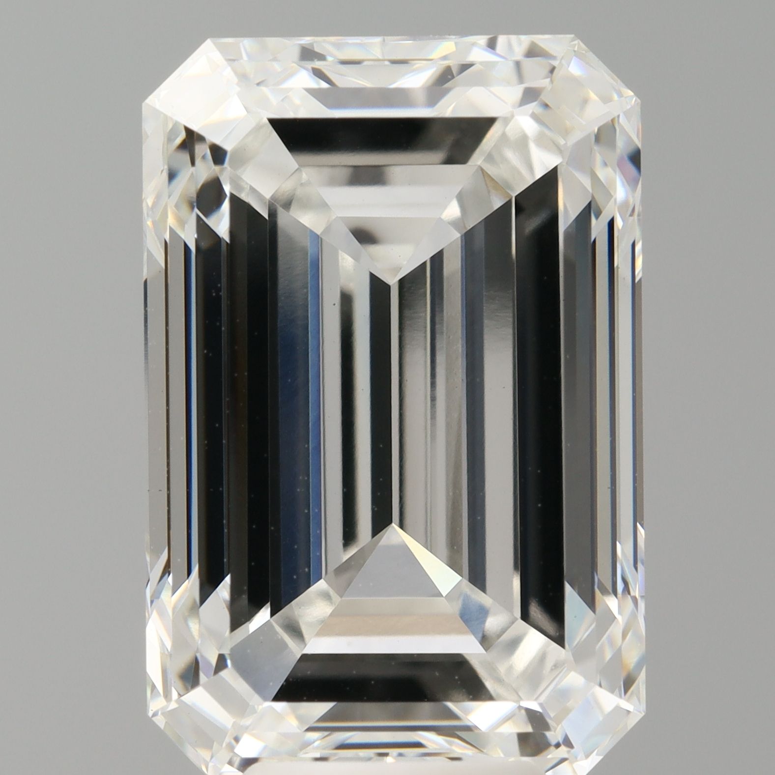 8.57 ct. emerald Lab Grown Diamond front image