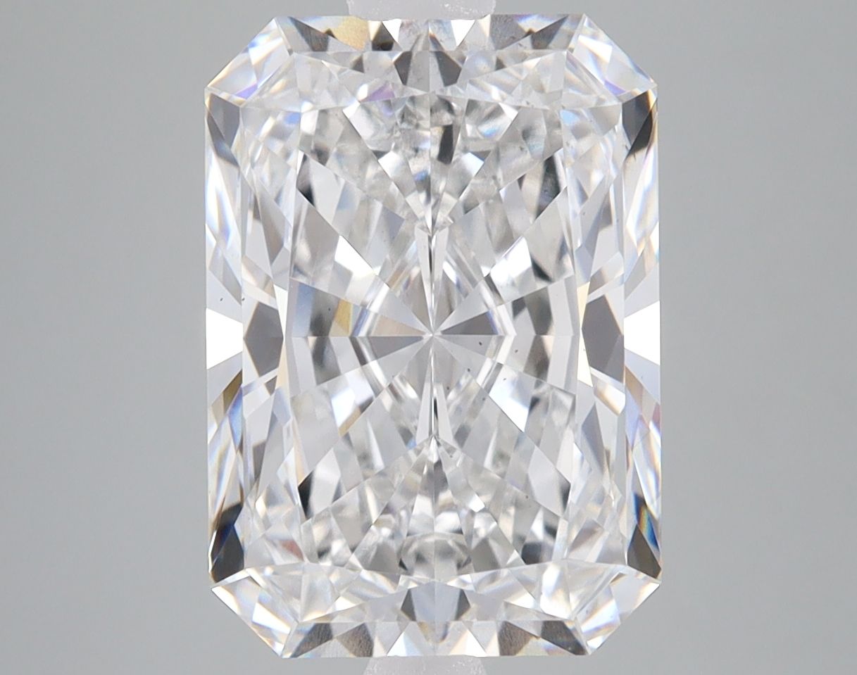 5.73 ct. radiant Lab Grown Diamond front image