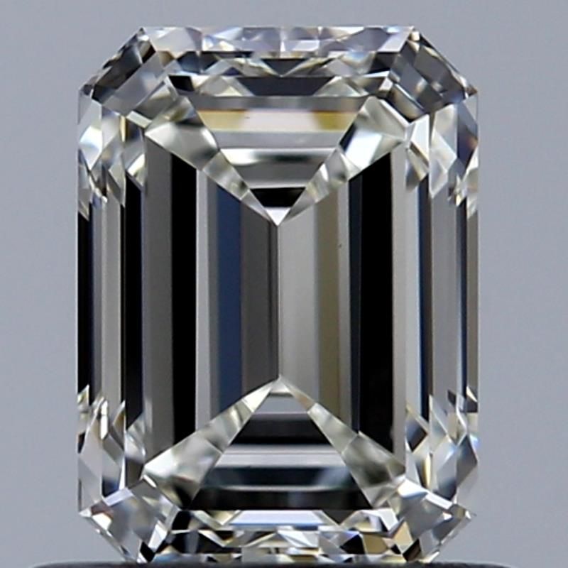 0.70 ct Emerald diamond