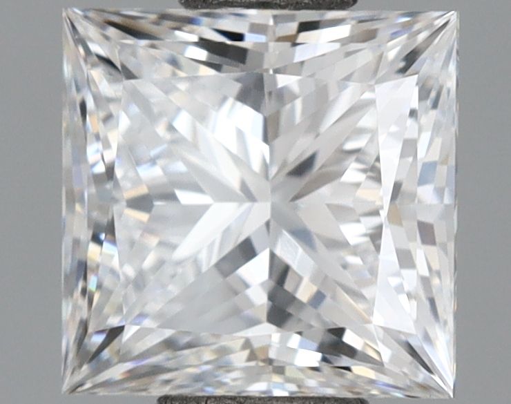 1.07 ct lab-grown Princess Diamond
