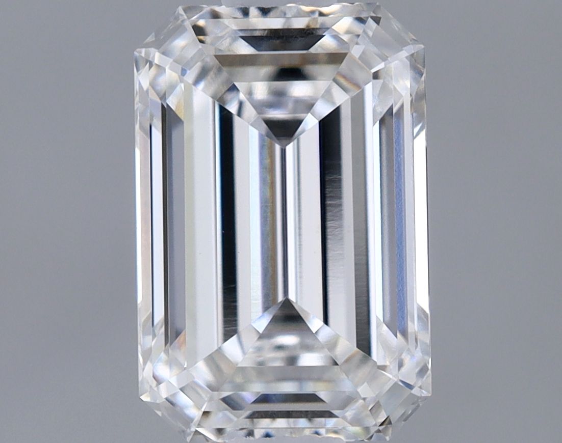 1.36 ct. emerald Lab Grown Diamond front image