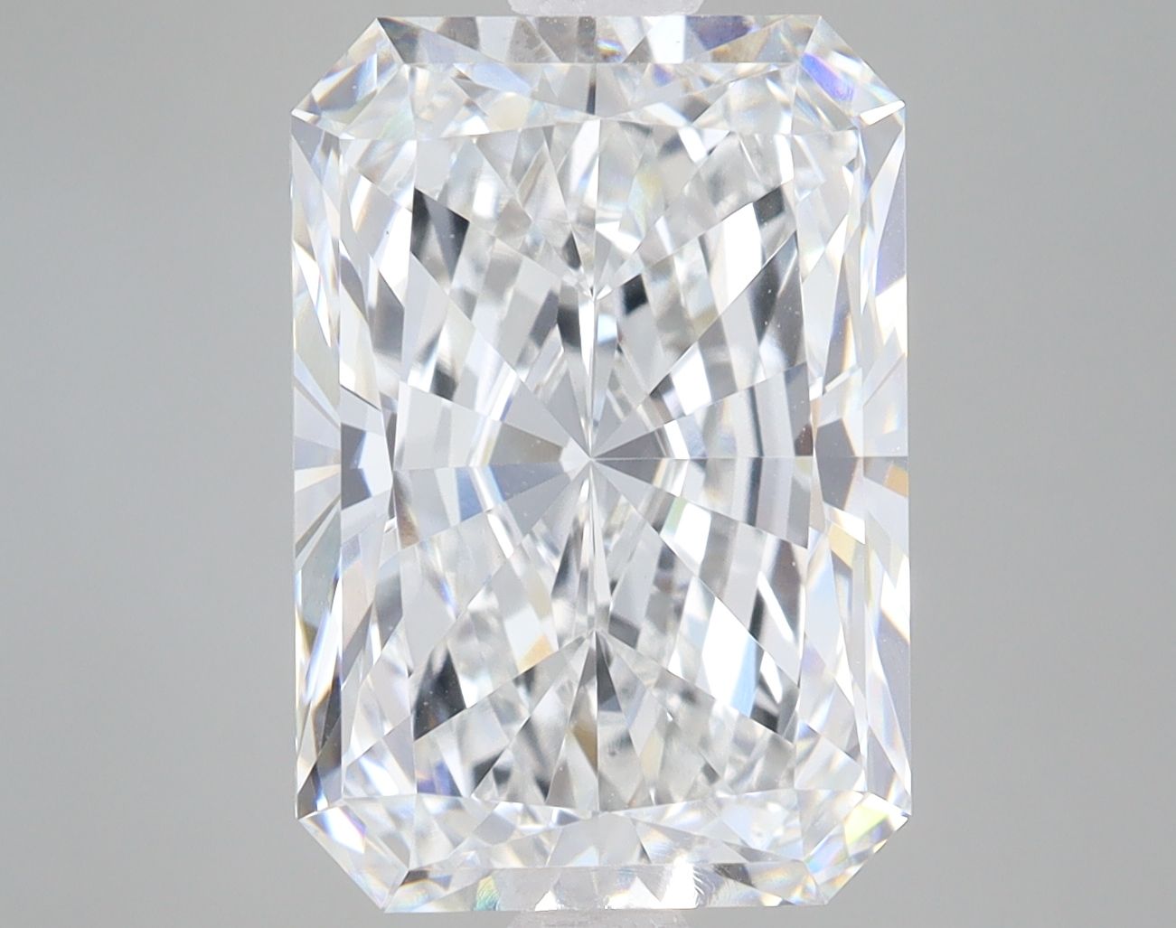 7.07 ct. radiant Lab Grown Diamond front image