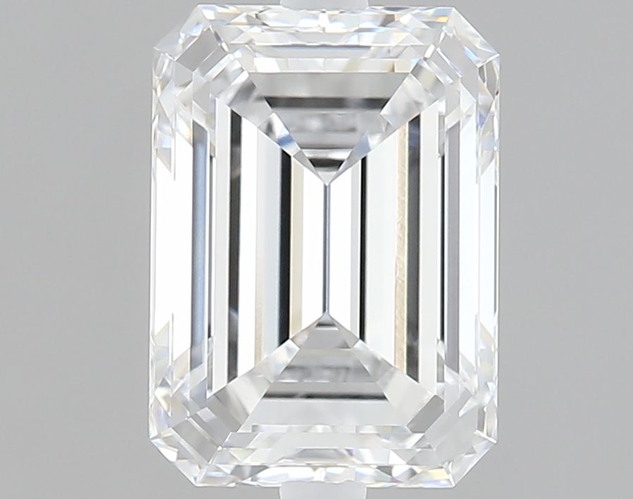1.52 ct. emerald Lab Grown Diamond front image