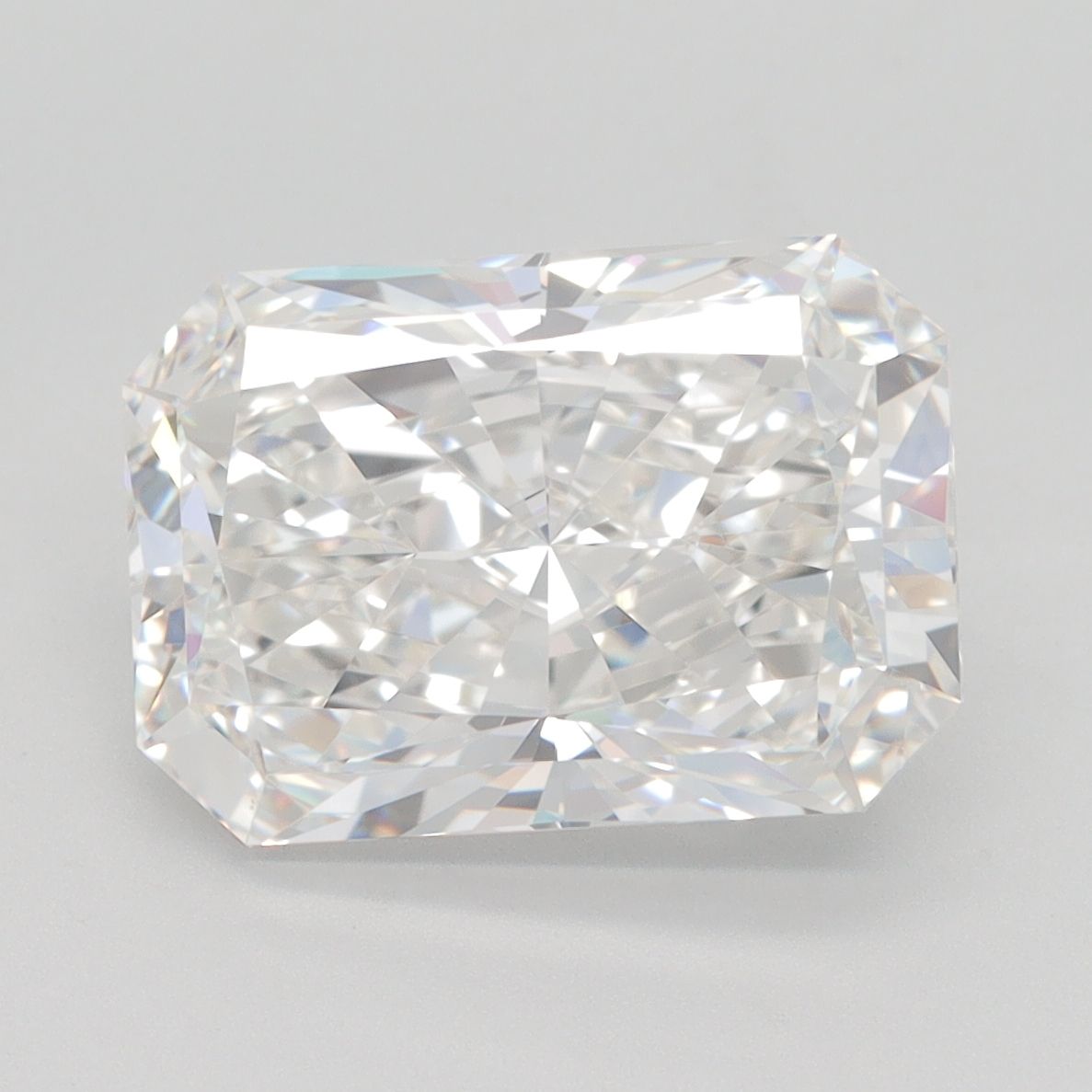 4.70 ct. radiant Lab Grown Diamond front image
