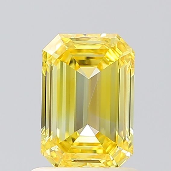 1.05 ct. emerald Lab Grown Diamond front image