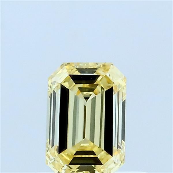 0.55 ct Emerald diamond