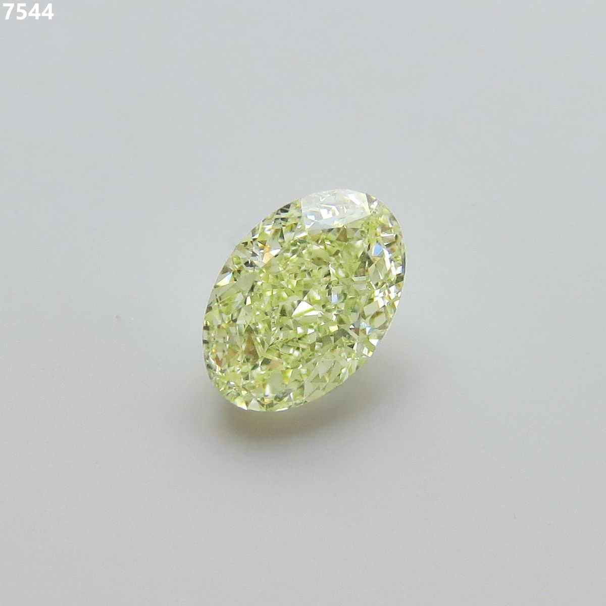 1.55 ct Oval diamond