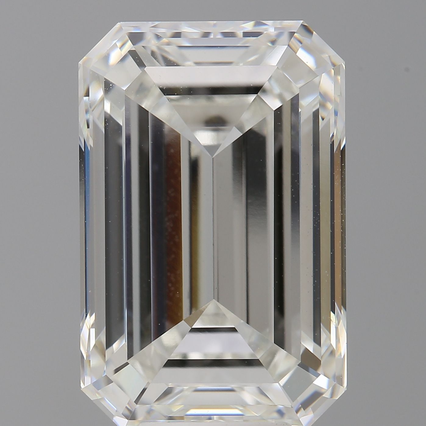 9.03 ct. emerald Lab Grown Diamond front image