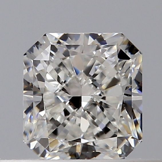 0.40 ct Radiant diamond