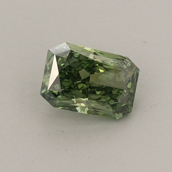 0.45 CT Fancy Vivid Green RADIANT