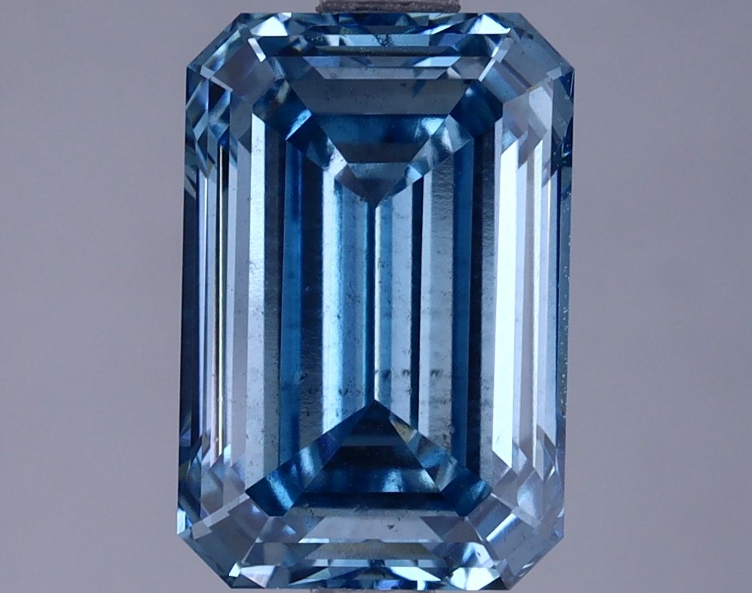2.56 ct. emerald Lab Grown Diamond front image