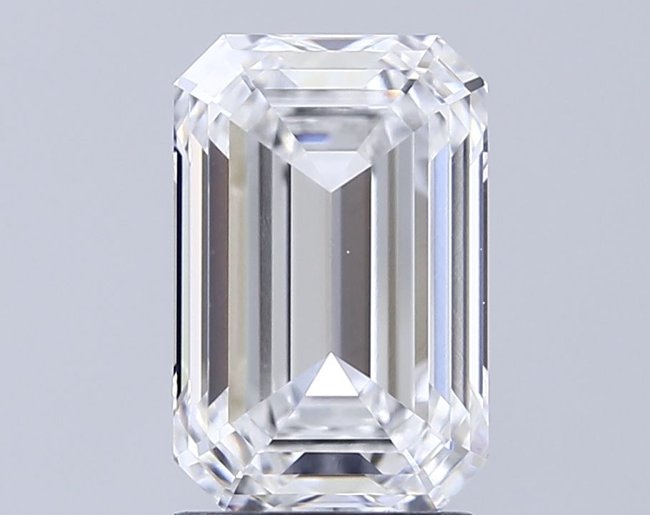2.57 ct. emerald Lab Grown Diamond front image
