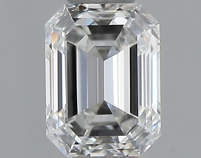 0.40 ct Emerald diamond