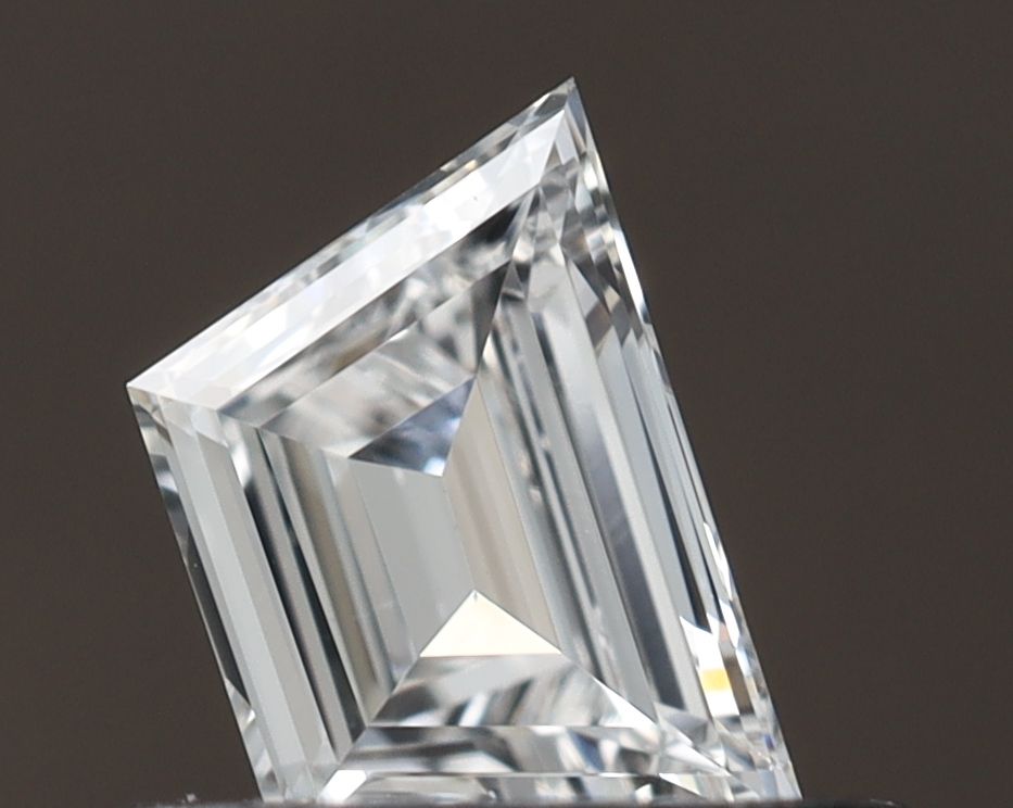0.32 ct Trapezoid Diamond