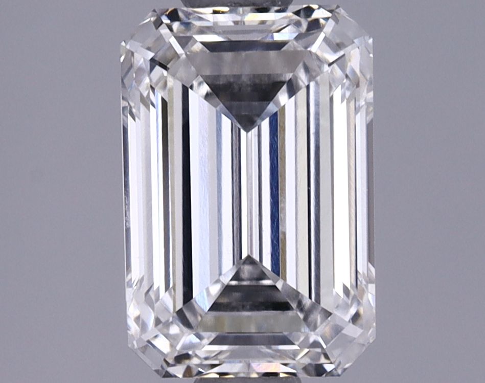 1.40 ct. emerald Lab Grown Diamond front image