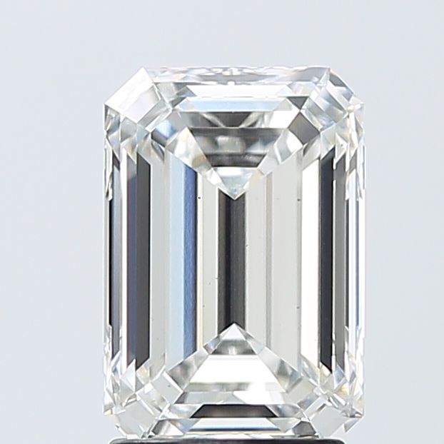 2.57 ct Emerald diamond