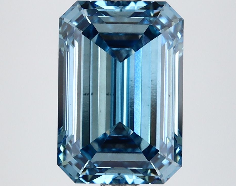 3.03 ct. emerald Lab Grown Diamond front image