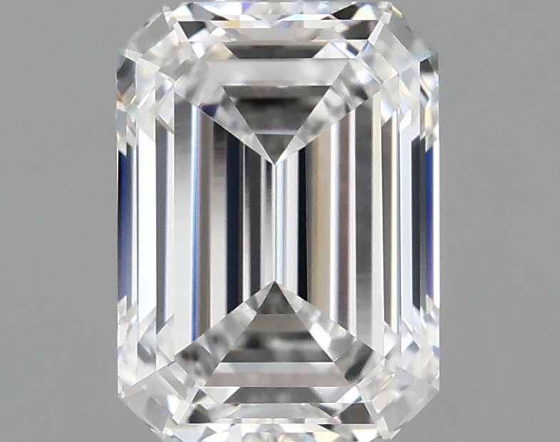 1.07 ct. emerald Lab Grown Diamond front image
