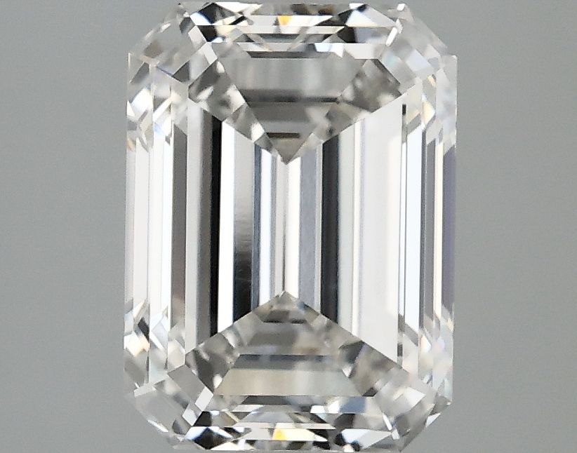 3.10 ct Emerald diamond