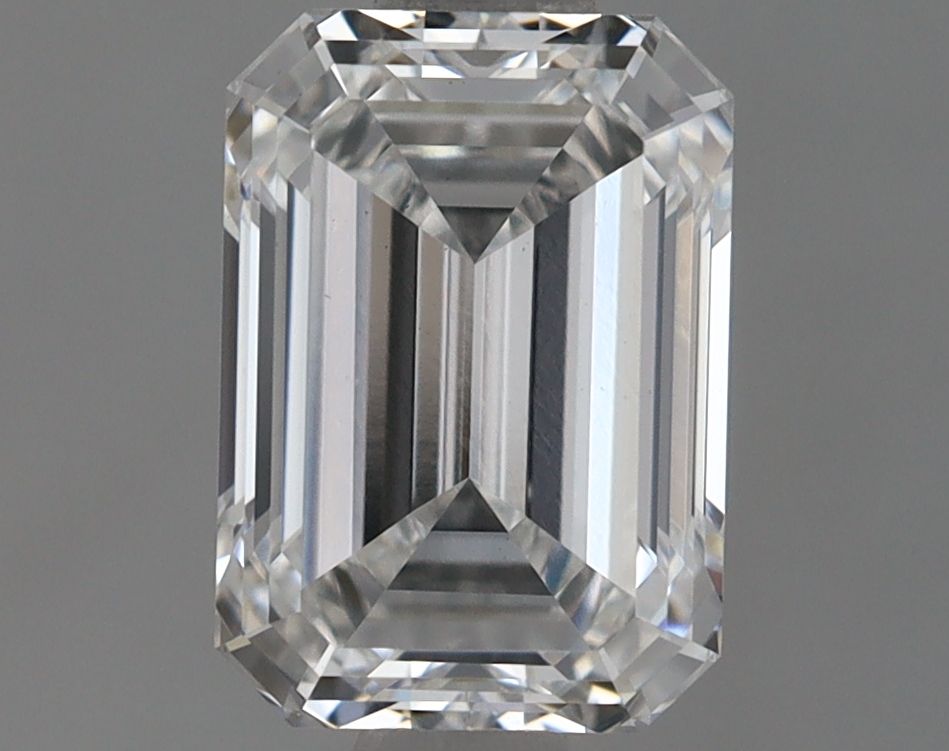 1.32 ct. emerald Lab Grown Diamond front image