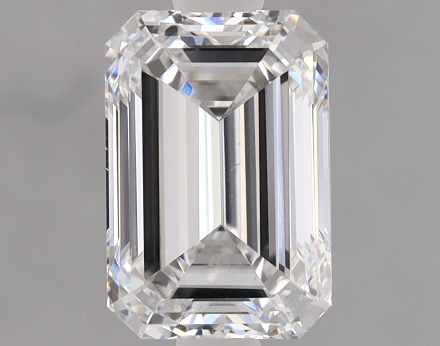 1.53 ct. emerald Lab Grown Diamond front image