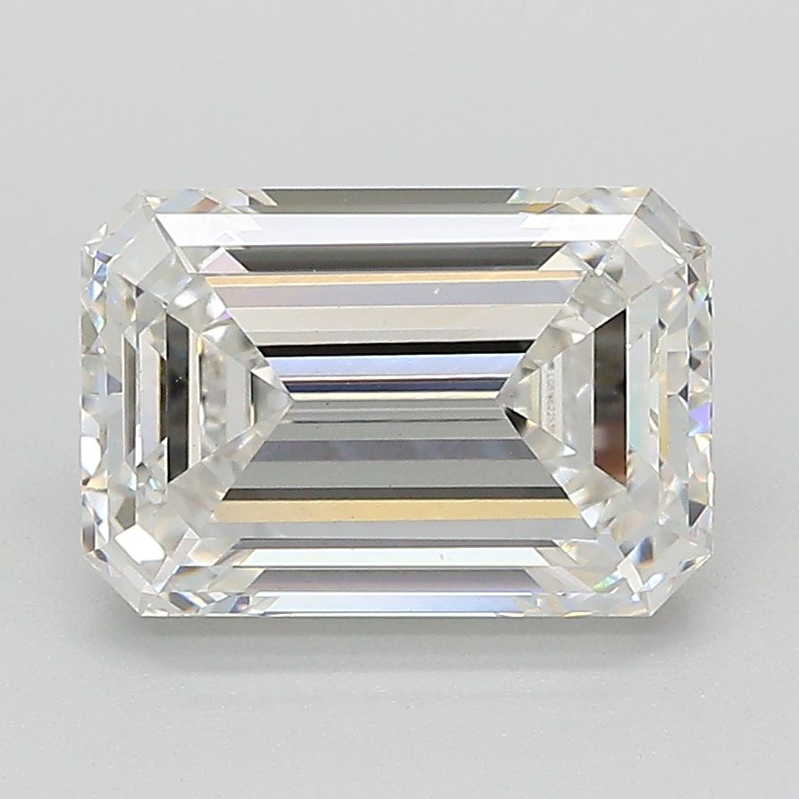 3.08 ct Emerald diamond