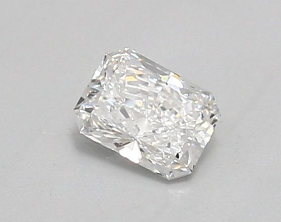 0.44 ct lab-grown Radiant Diamond