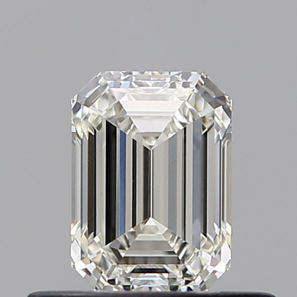 0.51 ct Emerald diamond