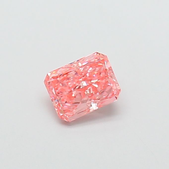 1.01 ct Radiant diamond