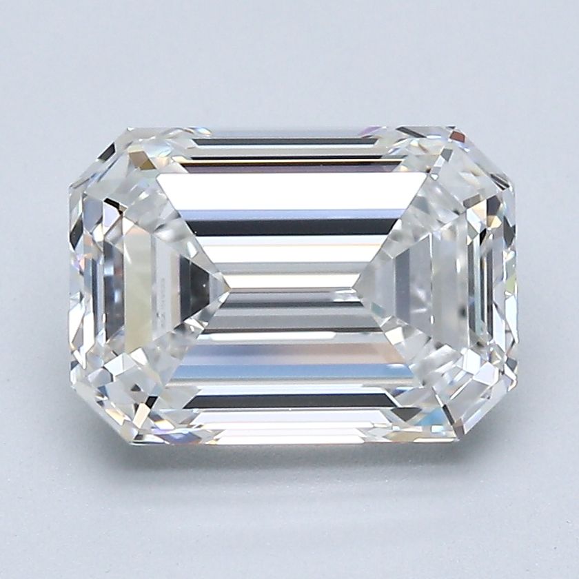 3.02 ct Emerald diamond