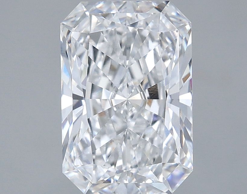 2.52 ct. radiant Lab Grown Diamond front image