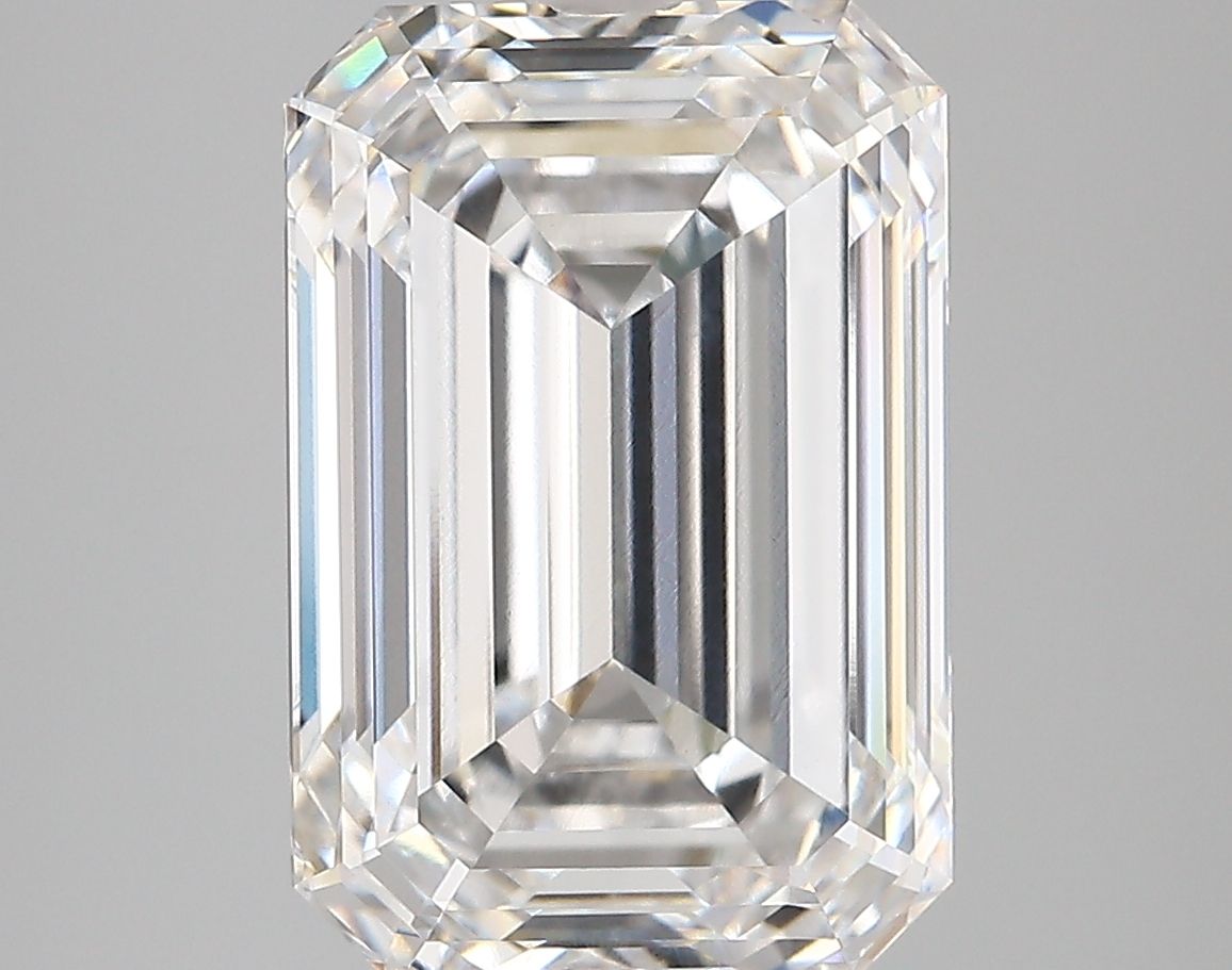7.00 ct. emerald Lab Grown Diamond front image