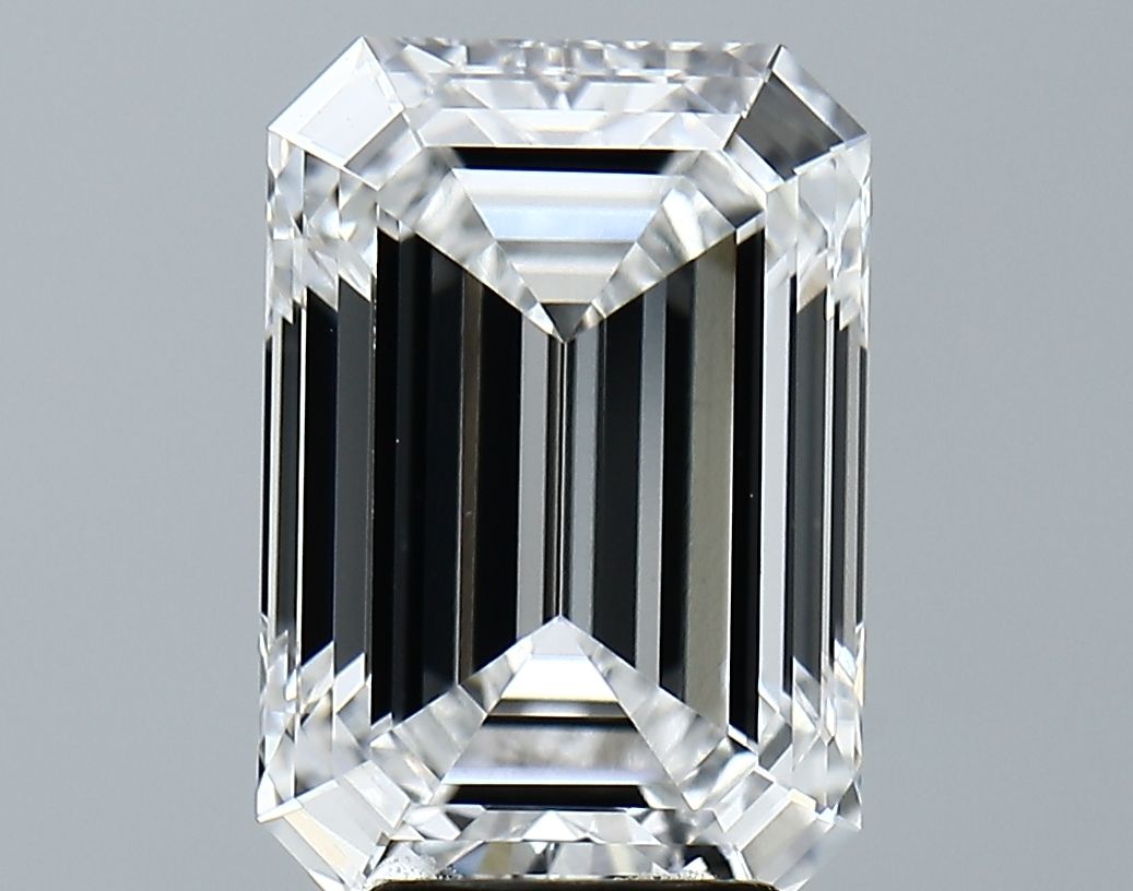 5.04 ct. emerald Lab Grown Diamond front image