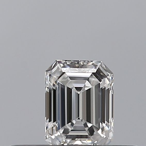 0.23ct Emerald diamond