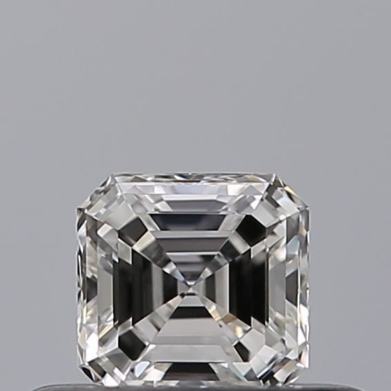 0.3 ct Square emerald Diamond