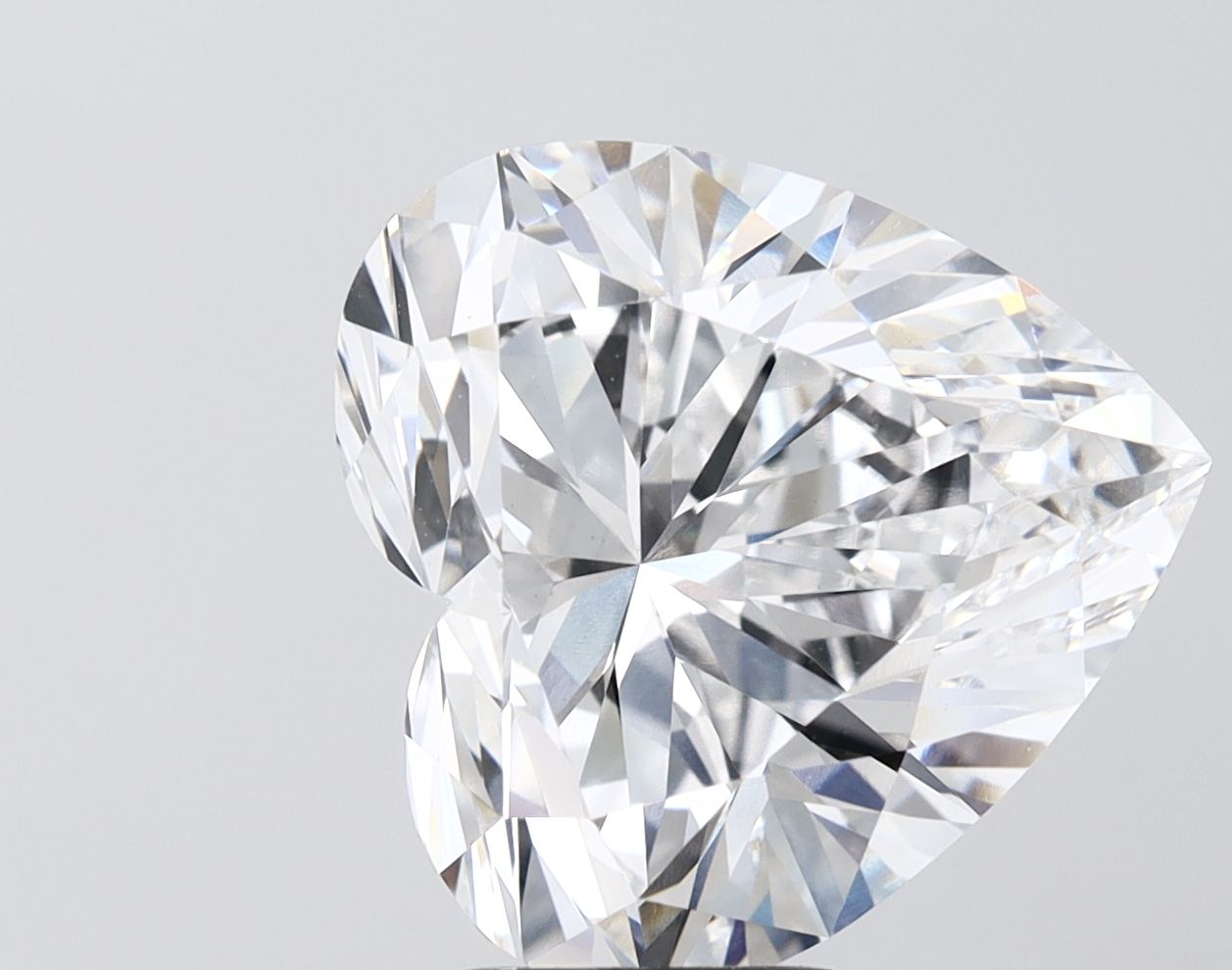 7.03 ct. heart Lab Grown Diamond front image