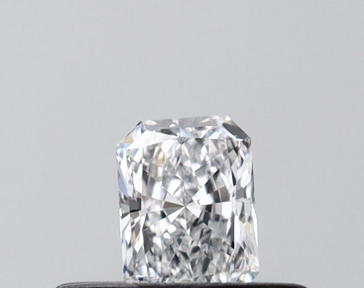 0.23 ct lab-grown Radiant Diamond