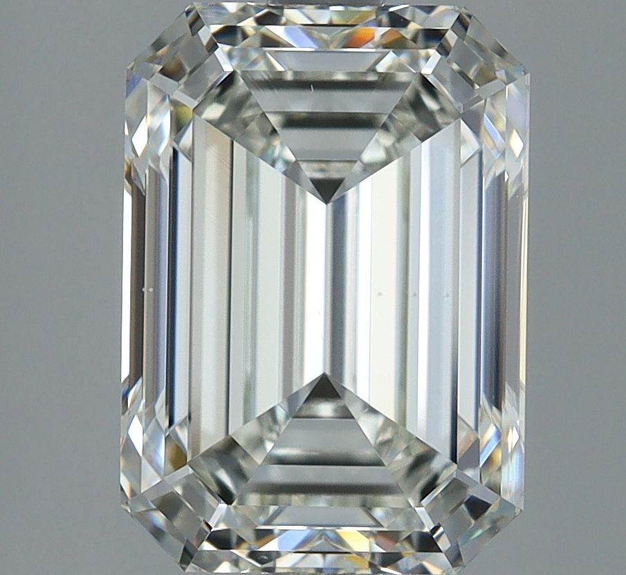 3.04 ct Emerald diamond