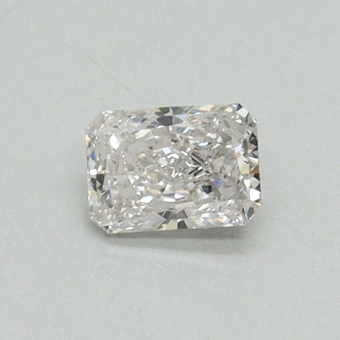 0.32 ct Radiant diamond
