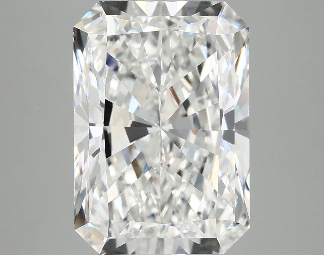 4.90 ct. radiant Lab Grown Diamond front image