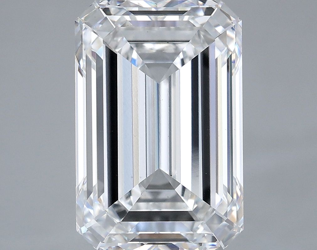 5.52 ct. emerald Lab Grown Diamond front image