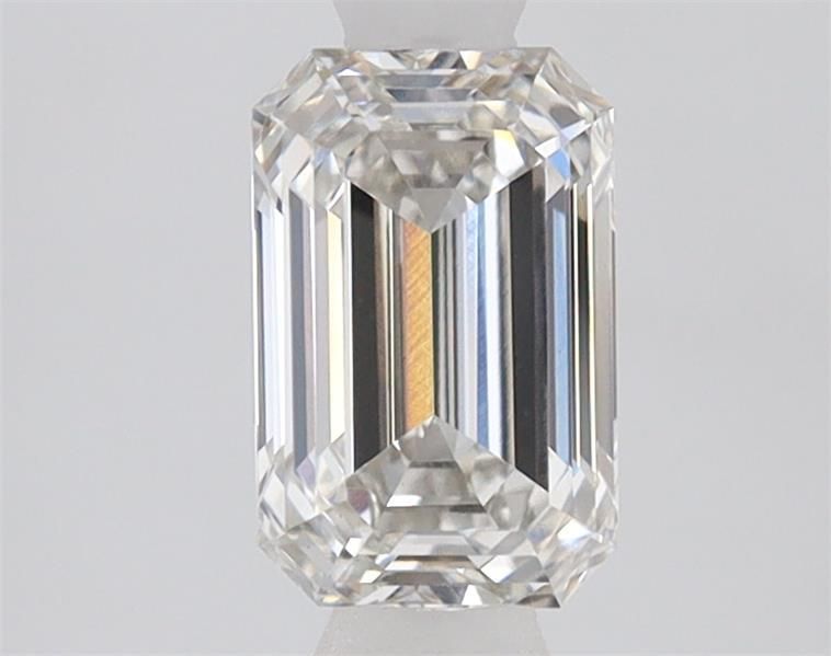 1.05 ct Emerald diamond