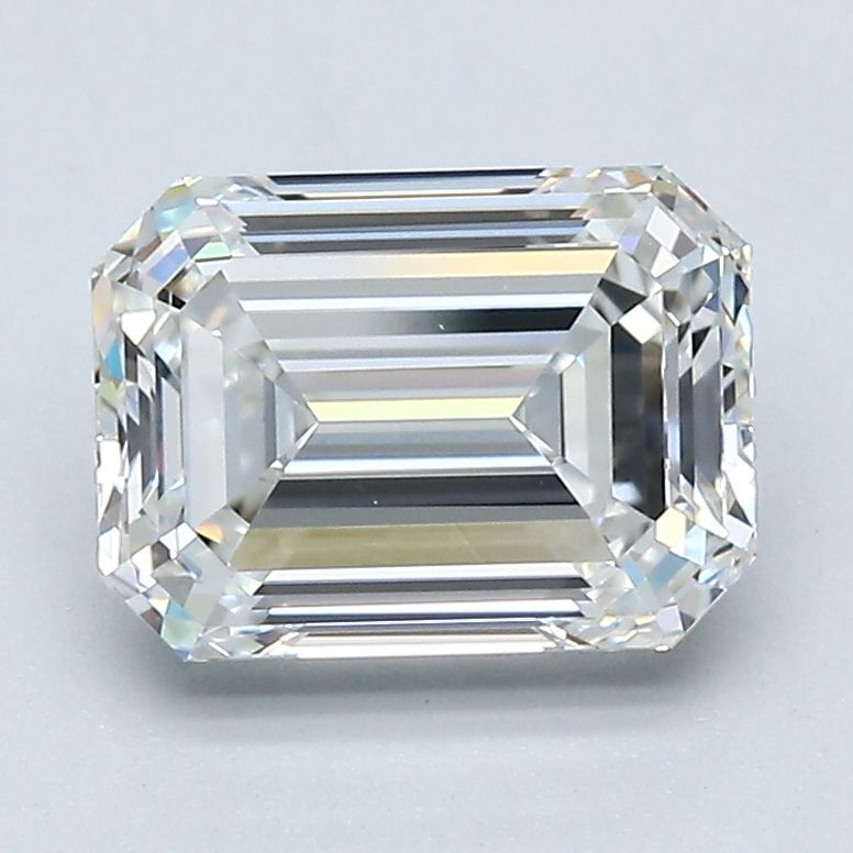 2.20 ct Emerald diamond