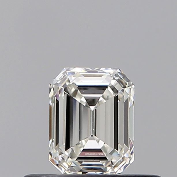 0.41 ct Emerald diamond